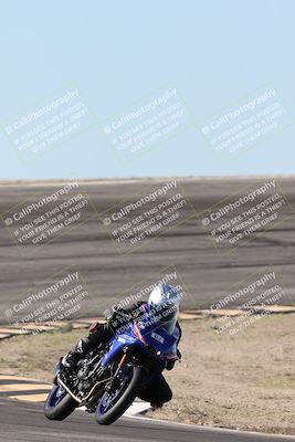 media/Jan-15-2026-Racers Edge (Thu) [[dfebeb70ab]]/3-B Group/Session 2 (Bowl Exit)/